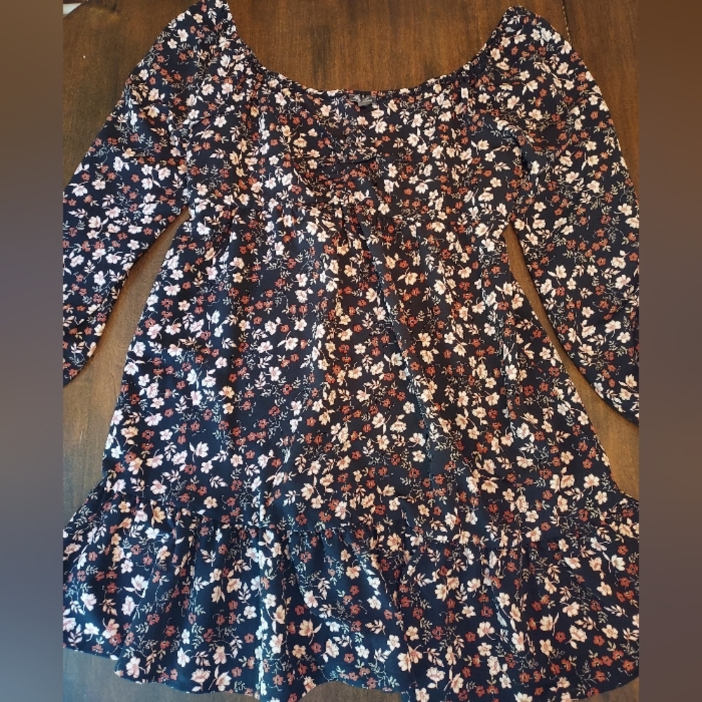 Lily Rose Ruffle Floral Dress Size Large